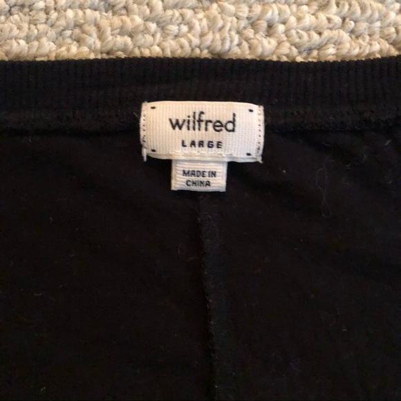 Wilfred top black size large - Picture 2 of 3